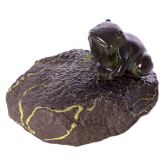 Фигурка Лягушка на камне 458, меняет цвет, 8 см